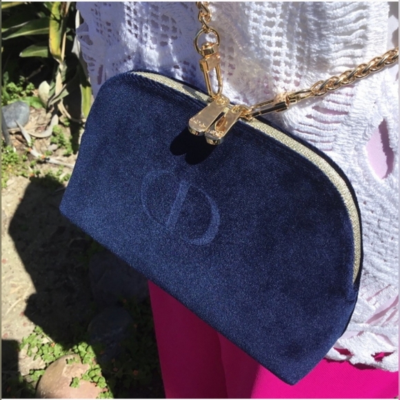 NIB DIOR CROSSBODY BEAUTY BAG - Picture 7 of 8